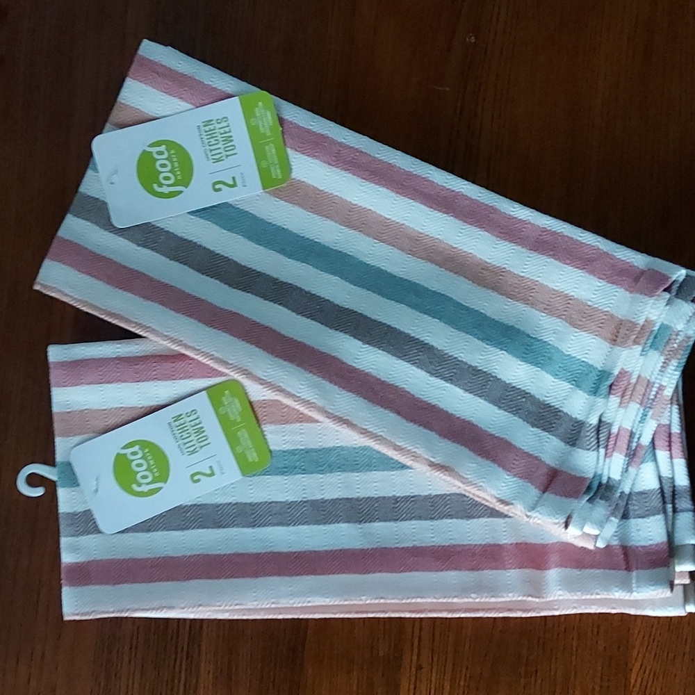 Food Network 2 Sets 2 Kitchen Towels NWT